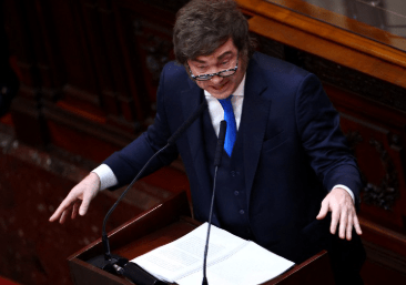 Milei: “Bajar impuestos y desregular devuelve la propiedad&nbsp;privada”